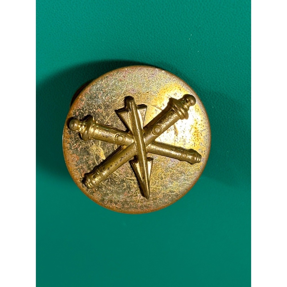 Vietnam War Era Air Defense Artillery Enlisted Collar Disk Vintage Military